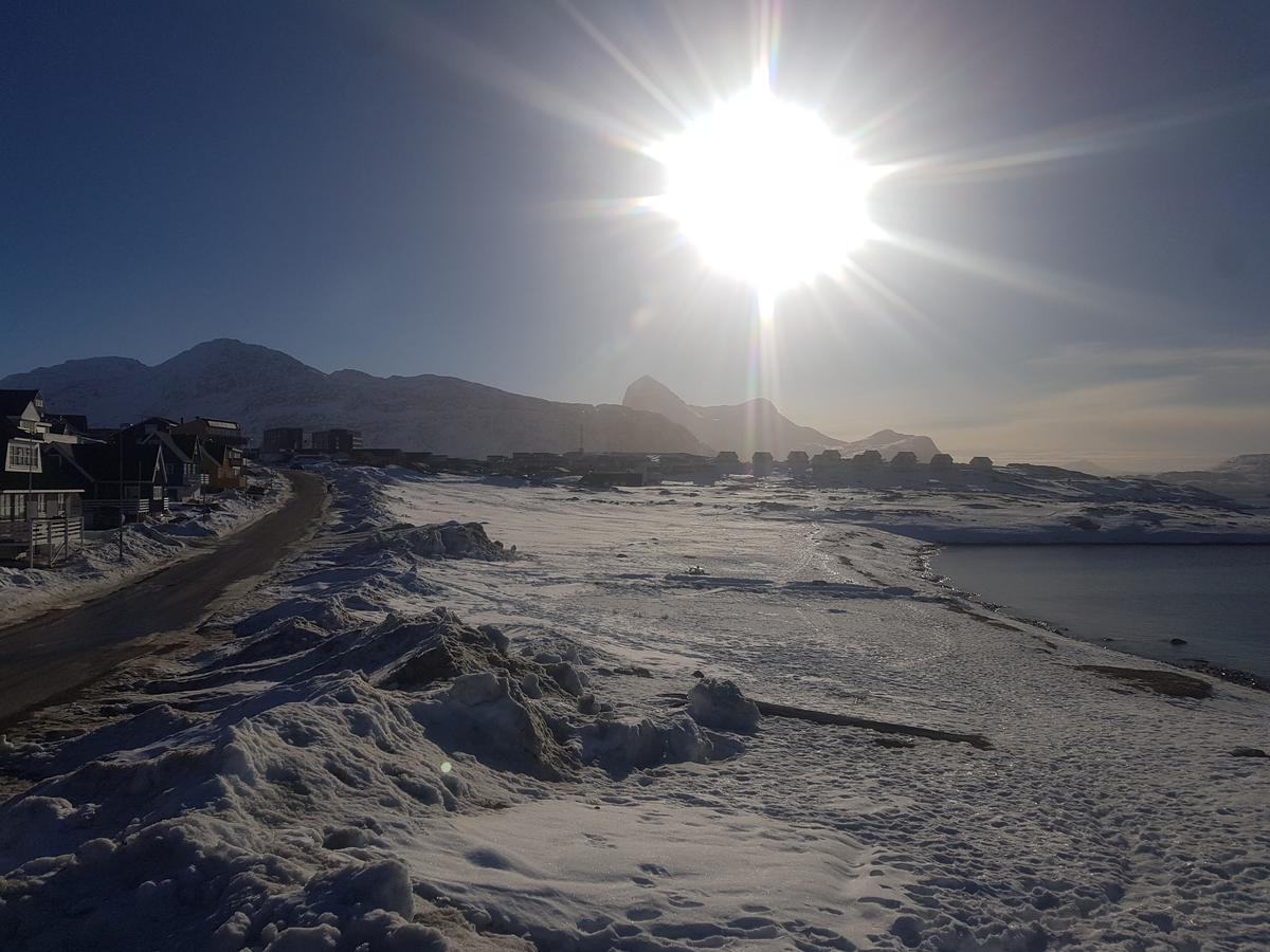 Eagle View Hotel Nuuk Ngoại thất bức ảnh